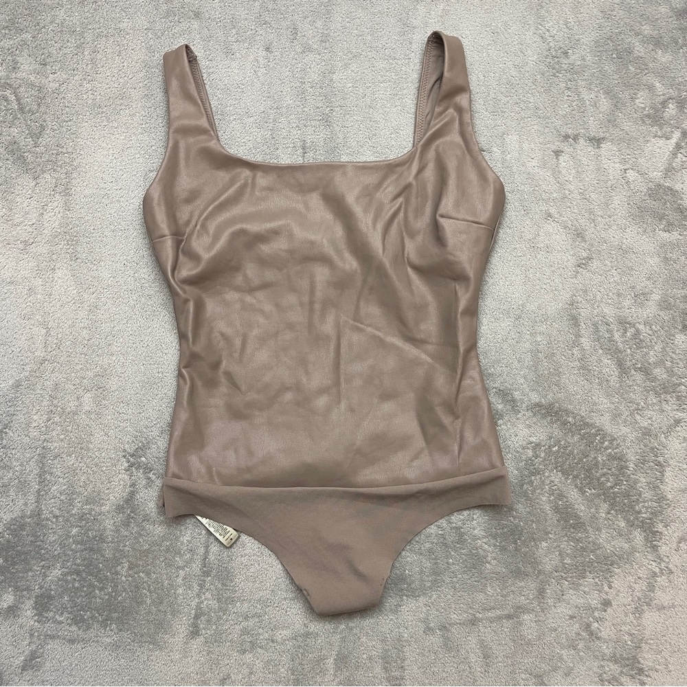 Skims Wet Jersey Tank Bodysuit  Size Medium Faux Leather